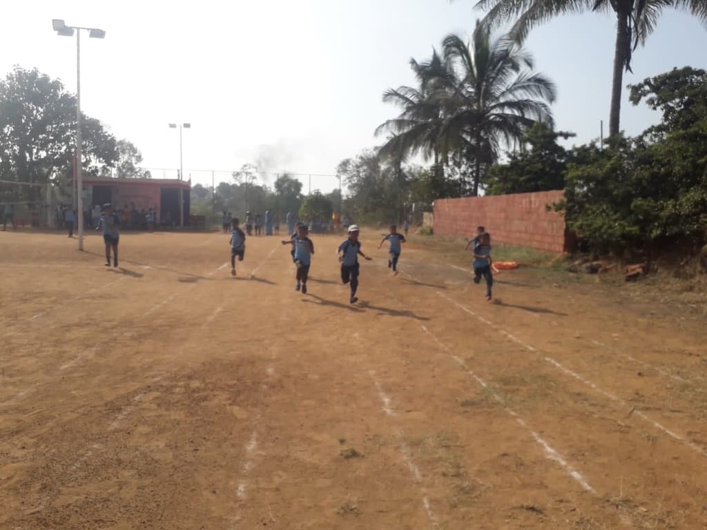 Pre-primary sports day running race at Disha Academy